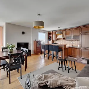 Floor Z Widokiem Na Morze By Downtown Gdańsk