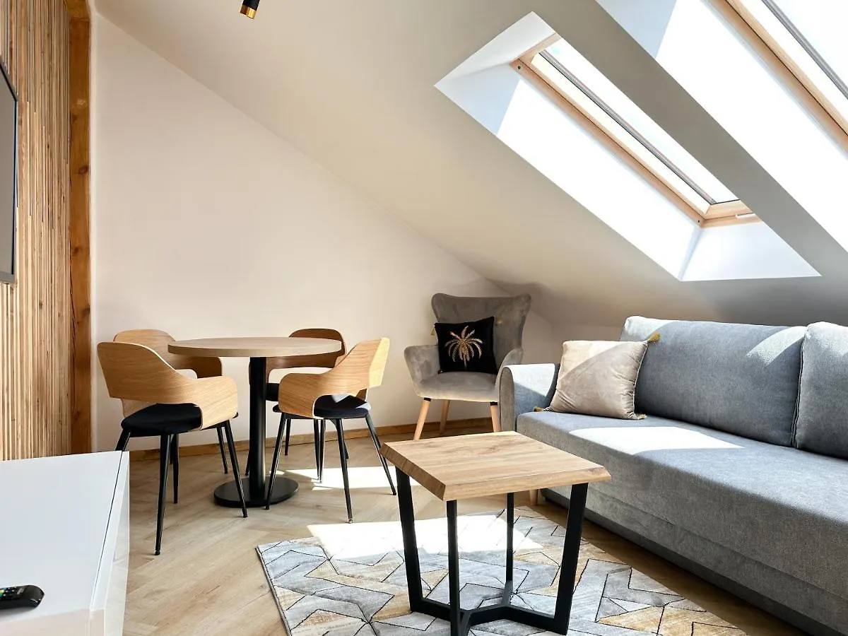 Dmk Oak Studio Near Warsaw-Modlin Airport Nowy Dwór Mazowiecki 0*,