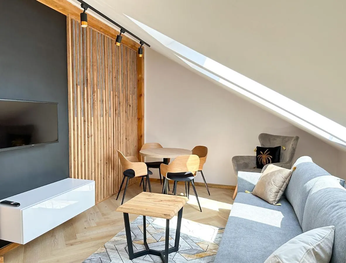 Dmk Oak Studio Near Warsaw-Modlin Airport Nowy Dwór Mazowiecki 0*,  بولندا