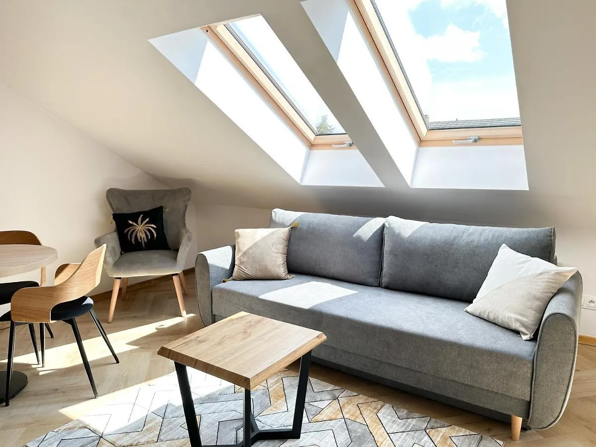 Dmk Oak Studio Near Warsaw-Modlin Airport Nowy Dwór Mazowiecki شقة